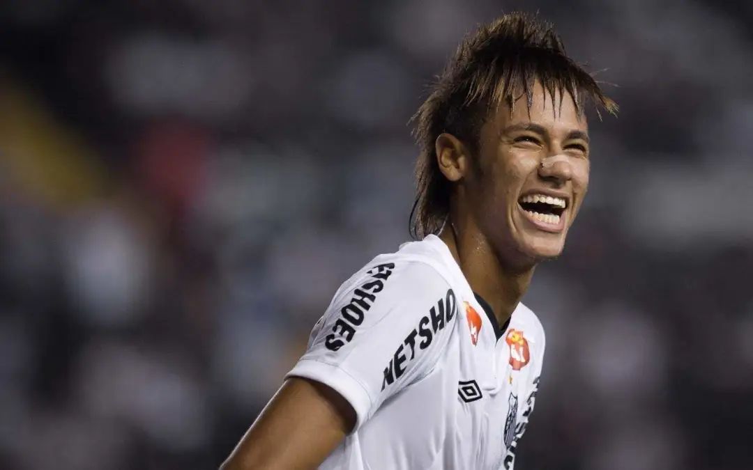 爱游戏体育-包含内马尔重要时刻表现优异，老鹰带队取胜！的词条